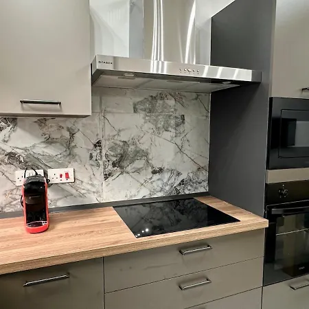 Appartement Modern 3-bedroom With Terrace *