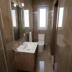 Apartman Modern 3-bedroom With Terrace